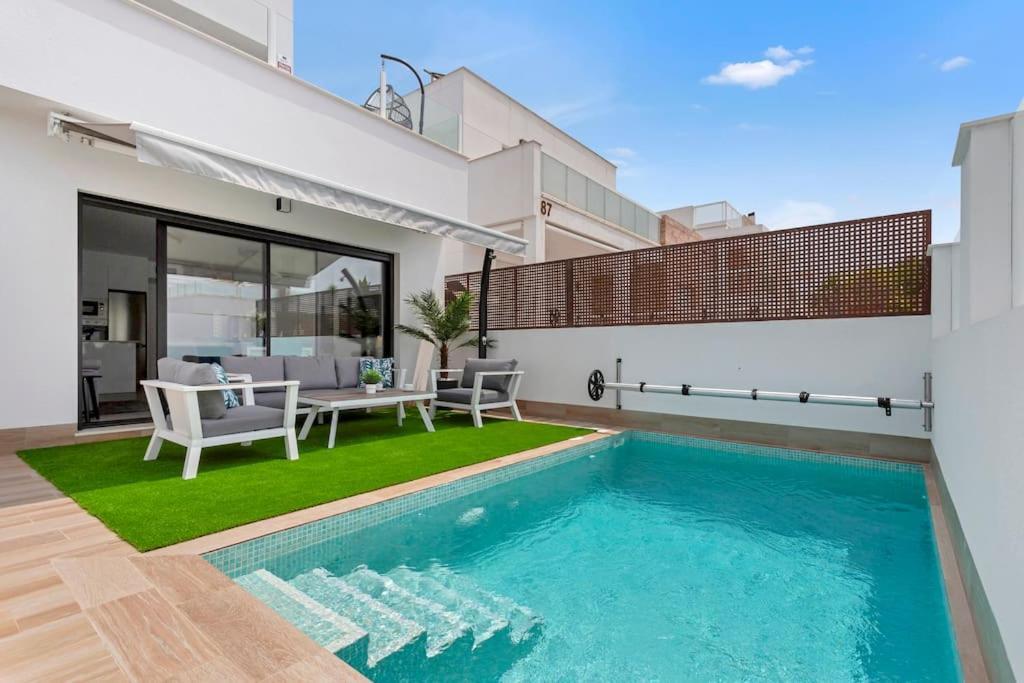Premium Mia Heated Pool *